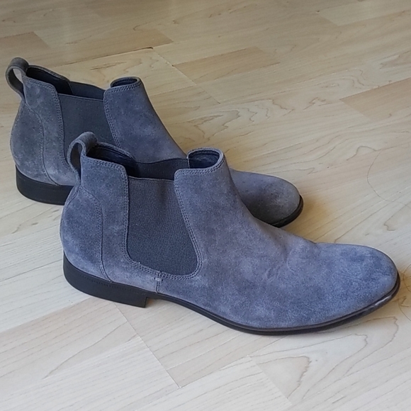 John Varvatos Other - John Varvatos mens suede Chelsea boot grey 12m